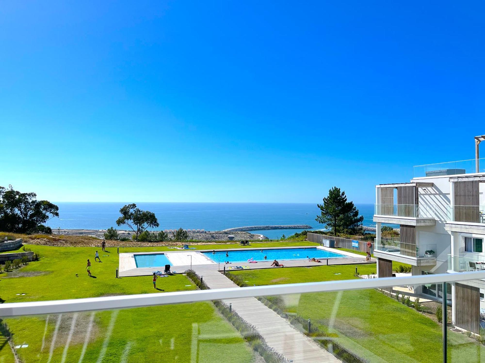 Mar A Vista - Condominium With Pool, Gym And Sea Views Nazaré Esterno foto