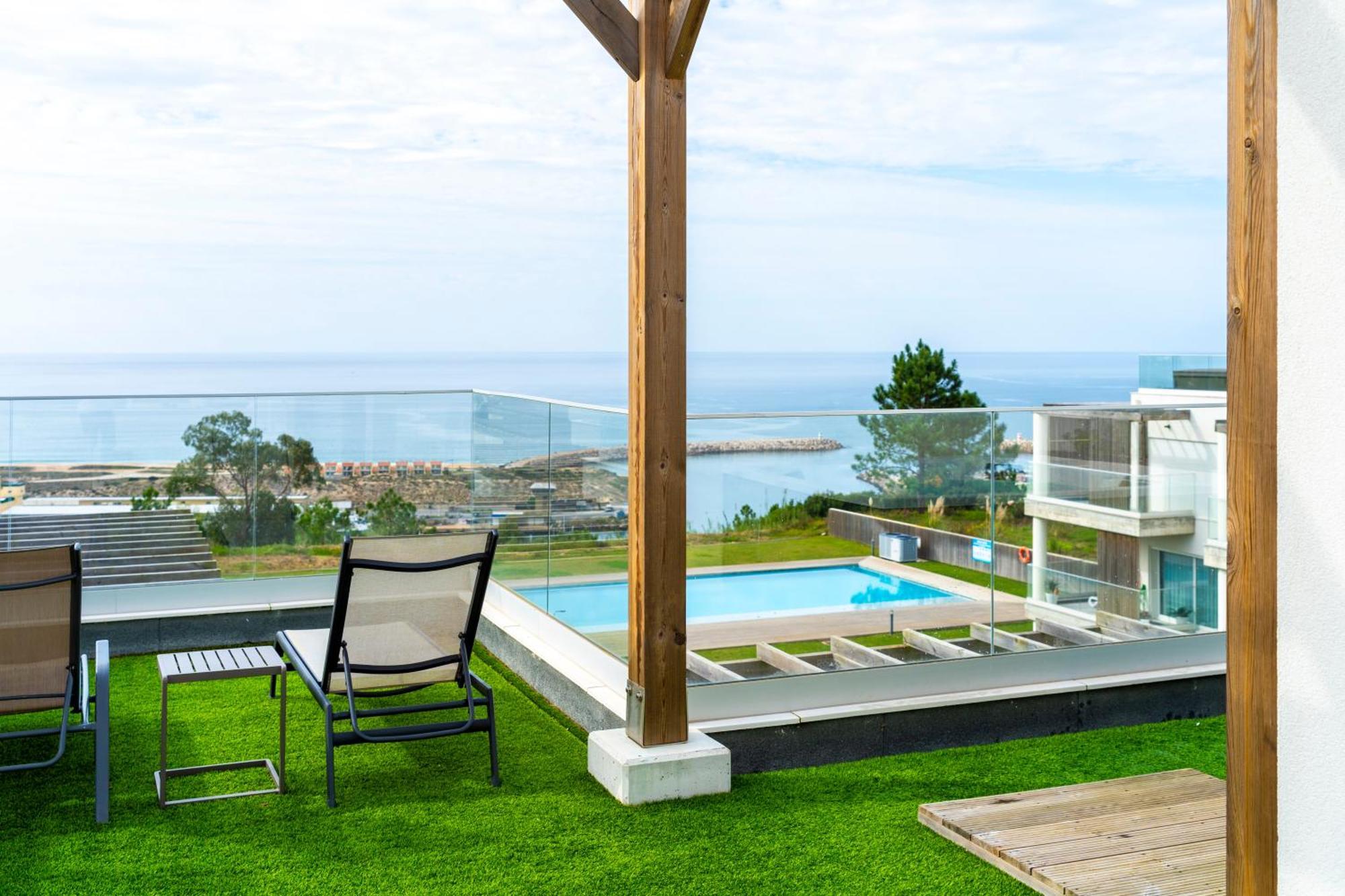 Mar A Vista - Condominium With Pool, Gym And Sea Views Nazaré Esterno foto